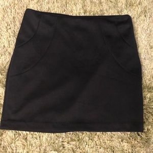 Black formfitting skirt